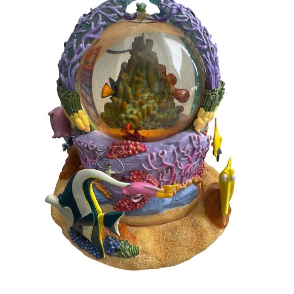 Disney Pixar Finding Nemo Musical Snow Globe Rotating Base "Tiny Bubbles" - Picture 6 of 10